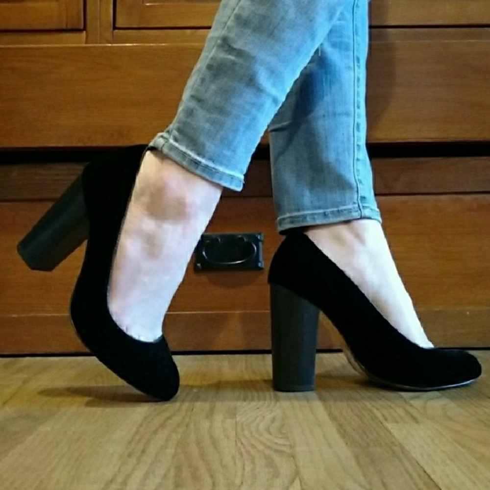 Size 6.5 Juicy Couture Black Velvet 4" Heels